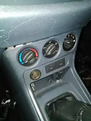 Здавання транспортного засобу ford transit connect (tc7) furgón (2006->) року 2009 потужний r3pa