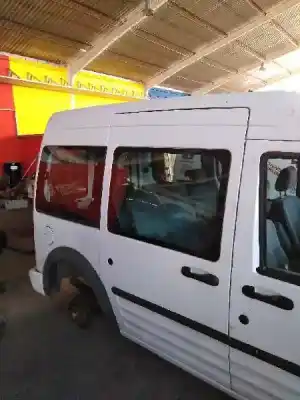 Здавання транспортного засобу ford transit connect (tc7) furgón (2006->) року 2009 потужний r3pa