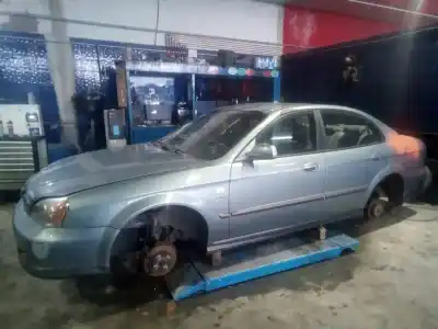 Veicolo di demolizione daewoo evanda (klal) 2.0 dell'anno 2004 alimentato l88