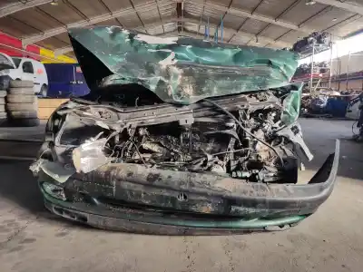 Veicolo di demolizione RENAULT LAGUNA (B56) 2.0 Anade dell'anno 1994 alimentato F3R722