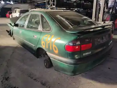 Veicolo di demolizione renault laguna (b56) 2.0 anade dell'anno 1994 alimentato f3r722