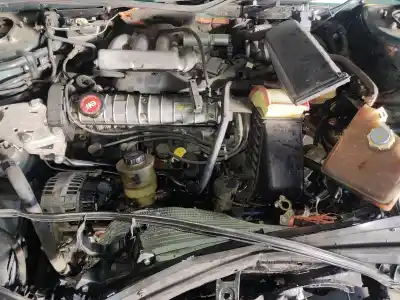 Veicolo di demolizione renault laguna (b56) 2.0 anade dell'anno 1994 alimentato f3r722