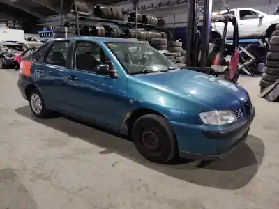 Veículo de Sucata seat cordoba berlina (6k2) stella do ano 2000 alimentado agp