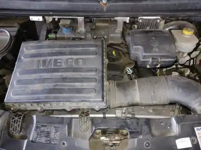 Veículo de Sucata iveco 35s13 is35sc2aa do ano 2001 alimentado f1afl411b*a