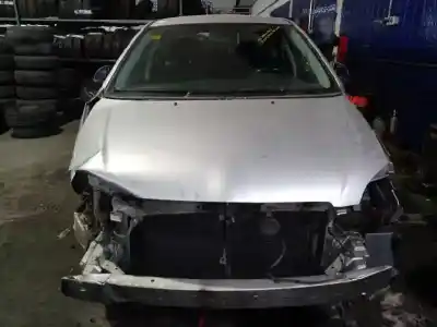 Veicolo di demolizione TOYOTA COROLLA (E12) 2.0 D-4D Linea Luna Berlina dell'anno 2002 alimentato 1CDFTV