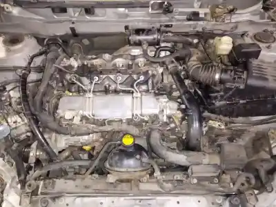 Veículo de Sucata toyota corolla (e12) 2.0 d-4d linea luna berlina do ano 2002 alimentado 1cdftv