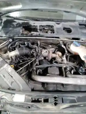 Veículo de Sucata audi a4 berlina (8e) 2.5 tdi (120kw) do ano 2003 alimentado bfc