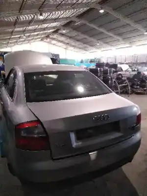 Veículo de Sucata audi a4 berlina (8e) 2.5 tdi (120kw) do ano 2003 alimentado bfc