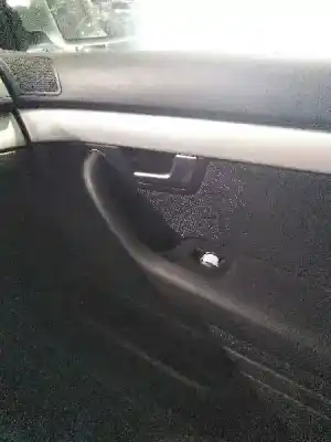 Veículo de Sucata audi a4 berlina (8e) 2.5 tdi (120kw) do ano 2003 alimentado bfc