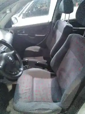 Veículo de Sucata seat cordoba berlina (6k2) stella do ano 2000 alimentado agp