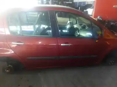 Scrapping Vehicle renault modus confort dynamique 98 cv / 72 kw of the year 2005 powered k4j g7