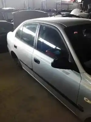 Veicolo di demolizione hyundai accent (lc) l crdi dell'anno 2001 alimentato d3ea