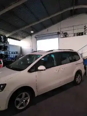 Vehicul casat seat alhambra (710, 711) 2.0 tdi al anului 2013 alimentat cff