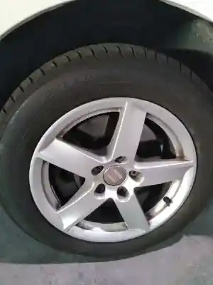 Vehicul casat seat alhambra (710, 711) 2.0 tdi al anului 2013 alimentat cff