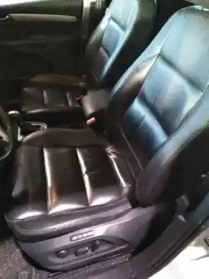 Vehicul casat seat alhambra (710, 711) 2.0 tdi al anului 2013 alimentat cff