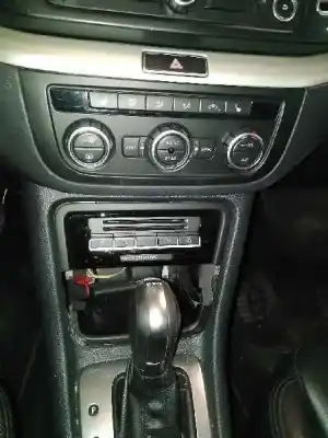 Vehicul casat seat alhambra (710, 711) 2.0 tdi al anului 2013 alimentat cff