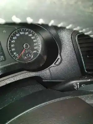 Vehicul casat seat alhambra (710, 711) 2.0 tdi al anului 2013 alimentat cff