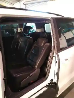 Vehicul casat seat alhambra (710, 711) 2.0 tdi al anului 2013 alimentat cff