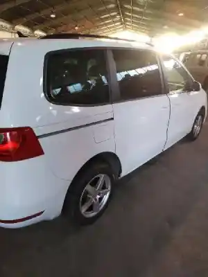 Vehicul casat seat alhambra (710, 711) 2.0 tdi al anului 2013 alimentat cff