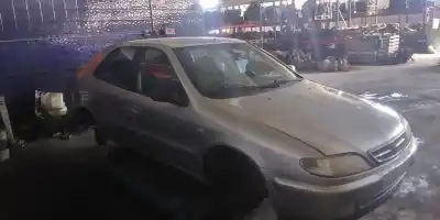 Véhicule à la ferraille citroen xsara berlina 1.9td seduction de l'année 2000 alimenté dhy
