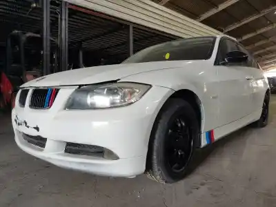 Veículo de Sucata bmw serie 3 berlina (e90) 320i do ano 2005 alimentado n46b20b