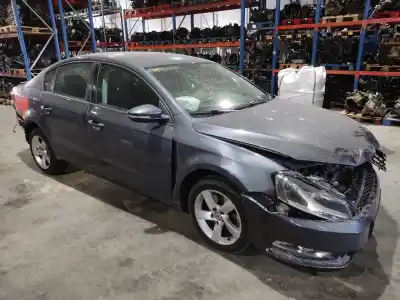 Véhicule à la ferraille volkswagen passat b7 (362) 1.6 tdi de l'année 2012 alimenté cay