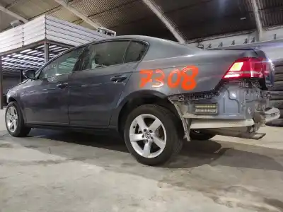 Véhicule à la ferraille volkswagen passat b7 (362) 1.6 tdi de l'année 2012 alimenté cay