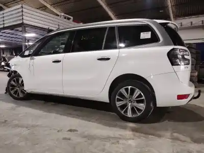 Véhicule à la ferraille citroen c4 picasso attraction de l'année 2014 alimenté 9h05