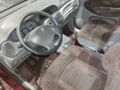 Veicolo di demolizione renault megane scénic (ja0/1_) 1.6 16v (ja0b ja04 ja11 ja00) dell'anno 1999 alimentato k4m a7