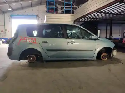 Veículo de Sucata renault scenic ii adventure by coronel tapiocca do ano 2007 alimentado f9q lb