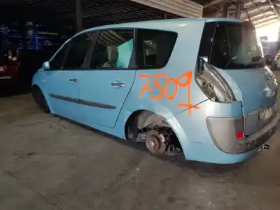 Veículo de Sucata renault scenic ii adventure by coronel tapiocca do ano 2007 alimentado f9q lb