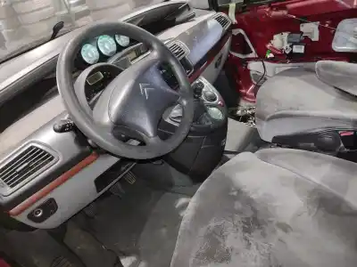 Veículo de Sucata citroen c8 2.2 hdi 16v premier ii do ano 2003 alimentado 4hwdw12ted4