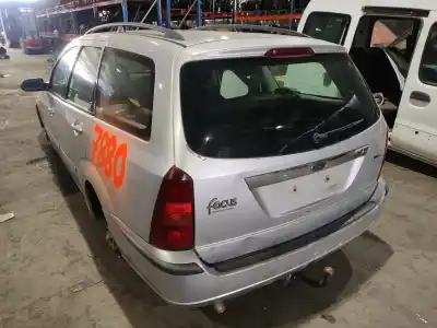 Veicolo di demolizione ford focus familiar (cak) f9da dell'anno 2003 alimentato f9da