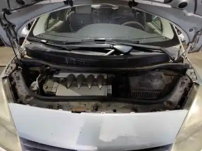 Veículo de Sucata renault scenic ii confort dynamique do ano 2004 alimentado k4m782