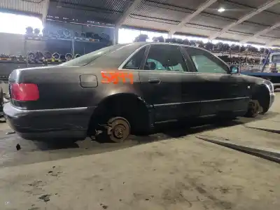 Veículo de Sucata AUDI A8 (D2) 2.8 do ano 1999 alimentado APR