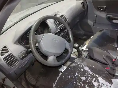 Veicolo di demolizione hyundai accent (lc) 1.3 cat dell'anno 2001 alimentato g4ea
