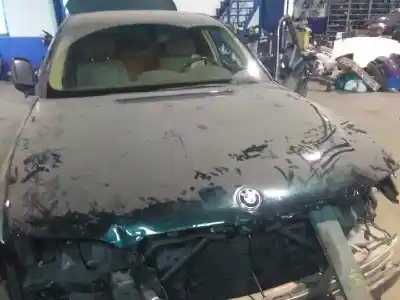 Veicolo di demolizione bmw serie 7 (e65/e66) 735i dell'anno 2002 alimentato n62b36