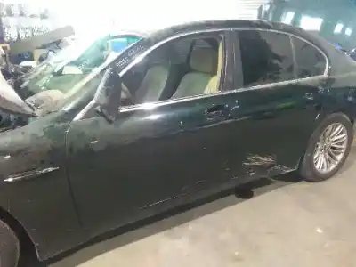 Veicolo di demolizione bmw serie 7 (e65/e66) 735i dell'anno 2002 alimentato n62b36