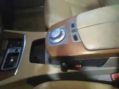 Veicolo di demolizione bmw serie 7 (e65/e66) 735i dell'anno 2002 alimentato n62b36