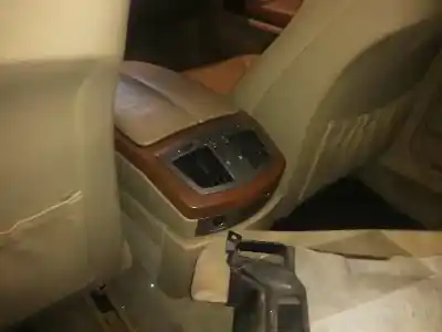 Veicolo di demolizione bmw serie 7 (e65/e66) 735i dell'anno 2002 alimentato n62b36