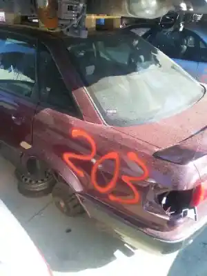 Veicolo di demolizione AUDI 80 B4 AVANT (8C5) 2.8 dell'anno 1995 alimentato AAH