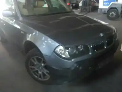 Veículo de Sucata BMW X3 (E83) xDrive 30d do ano 2001 alimentado M57N2306D2