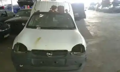 Veículo de Sucata opel combo (corsa b) 1.7 diesel do ano 2001 alimentado x17d