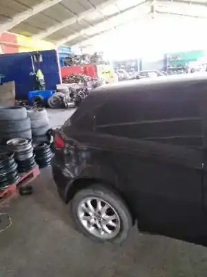 Veicolo di demolizione ALFA ROMEO 147 (190) 1.6 16V CAT dell'anno 2001 alimentato AR32104