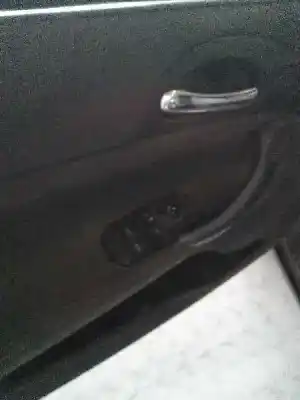 Veículo de Sucata alfa romeo 147 (190) 1.6 16v cat do ano 2001 alimentado ar32104