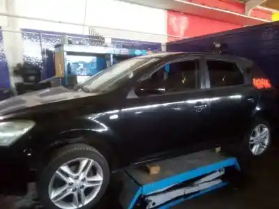 Scrapping Vehicle kia ceed emotion 116 cv / 85 kw of the year 2007 powered d4fb