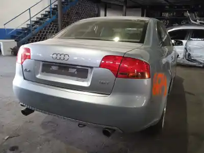 Veículo de Sucata audi a4 berlina (8e) 1.8 20v turbo do ano 2005 alimentado bfb