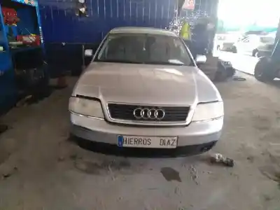 Sloopvoertuig audi a6 berlina (4b2) 1.8 125 cv / 92 kw van het jaar 1998 aangedreven 