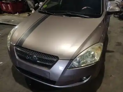 Sloopvoertuig kia ceed concept 116 cv / 85 kw van het jaar 2007 aangedreven d4fb