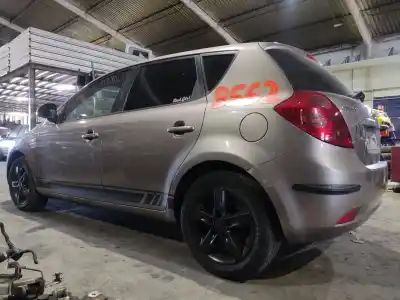 Sloopvoertuig kia ceed concept 116 cv / 85 kw van het jaar 2007 aangedreven d4fb